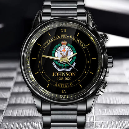 Montre personnalisée en acier inoxydable noir pour soldat/vétéran britannique avec nom et grade