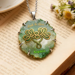 dreamina-2026-02-03-7156-With reference to the pendant in Image 1_