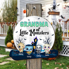 Halloween Oma Mama von kleinen Monsterkindern personalisiertes Türschild