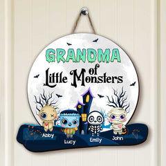 Halloween Oma Mama von kleinen Monsterkindern personalisiertes Türschild